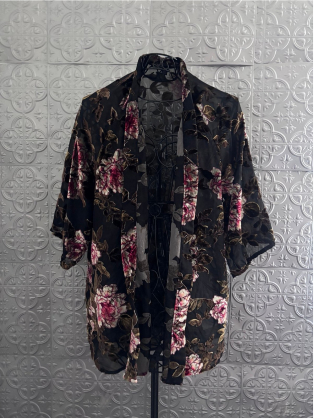 American Eagle Outfitters Velvet/Sheer Lace Kimono cardigan Shaw